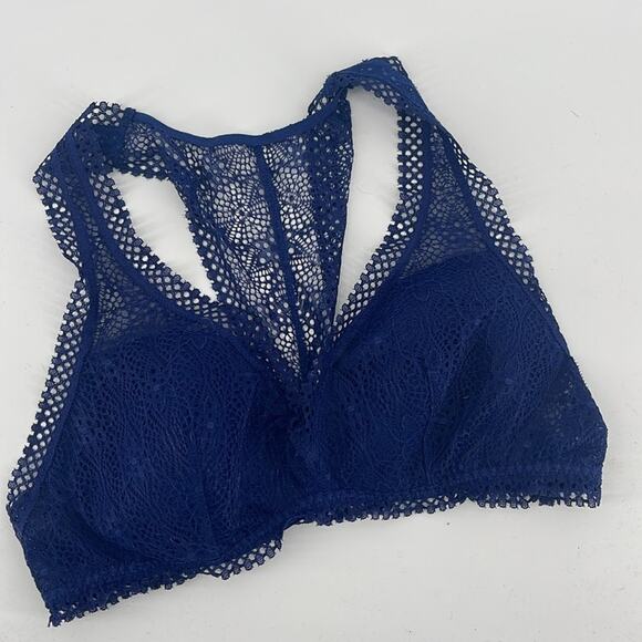 Victoria’s Secret lace lined racerback bralette bundle (2)  sz M - Picture 2 of 7